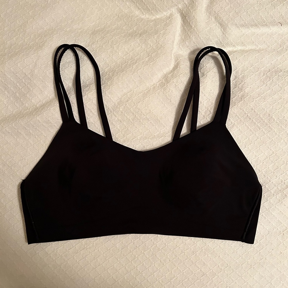 Lululemon like a cloud bra black